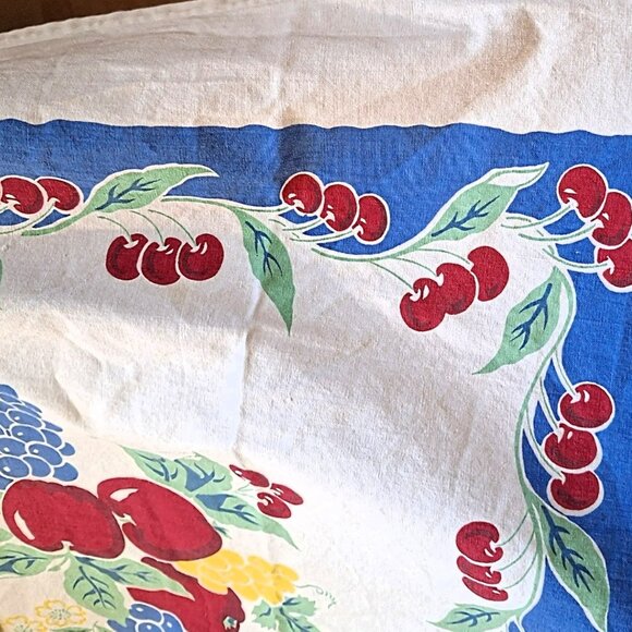 Vintage Style Reproduction by Crate & Barrel Tablecloth Napkins 47" Square Nice - Picture 5 of 6